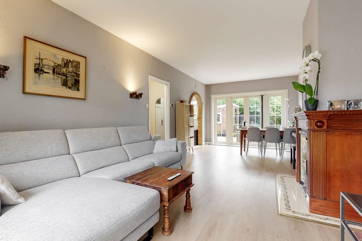 Tussenwoning te koop: Kastanjelaan 34, Leiderdorp