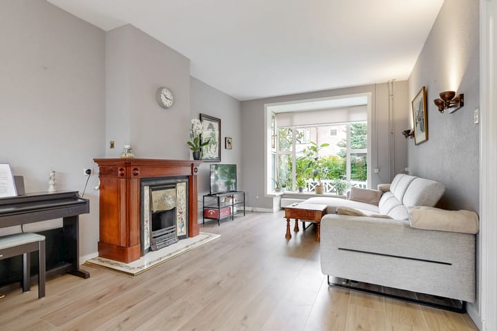Tussenwoning te koop: Kastanjelaan 34, Leiderdorp