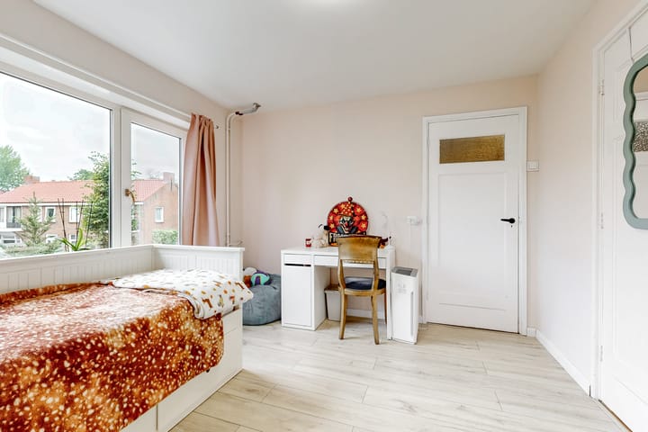 Tussenwoning te koop: Kastanjelaan 34, Leiderdorp