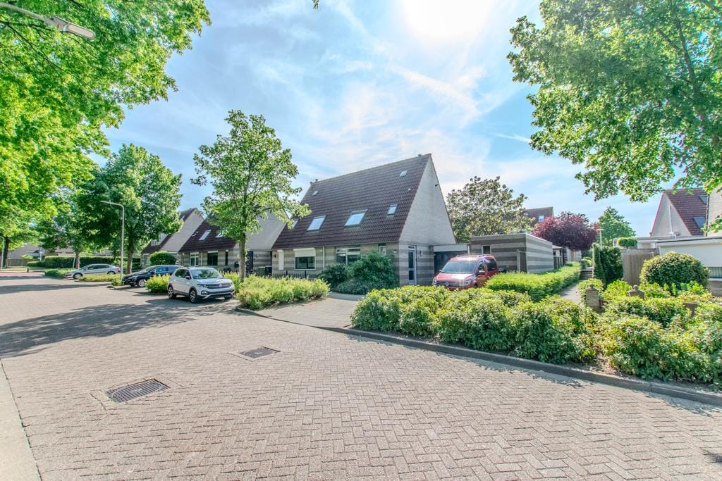Foto 48 van Bloemenlaan 14