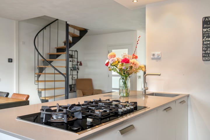 Tussenwoning te koop: Klarinetstraat 6, Helmond