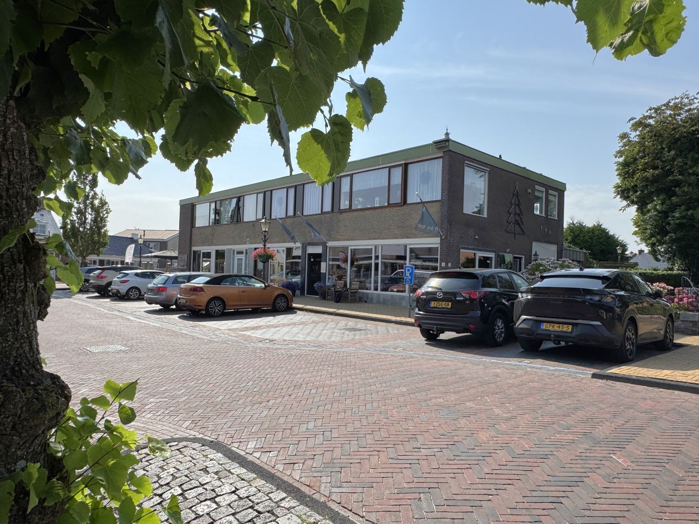 View photo 3 of Sluisweg 3-A