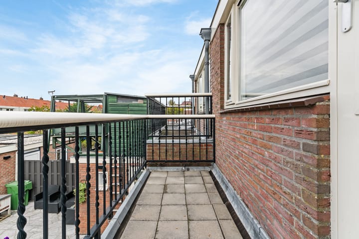 Tussenwoning te koop: Voorstraat 27, Leiden