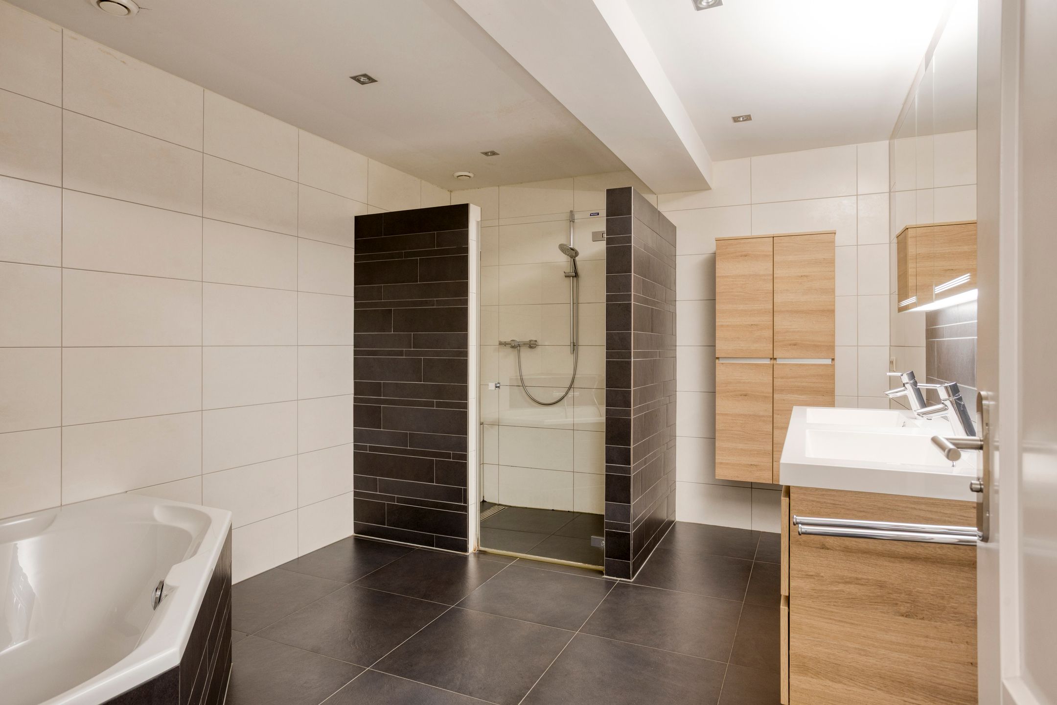 Photo 15 of Dorpstraat 41