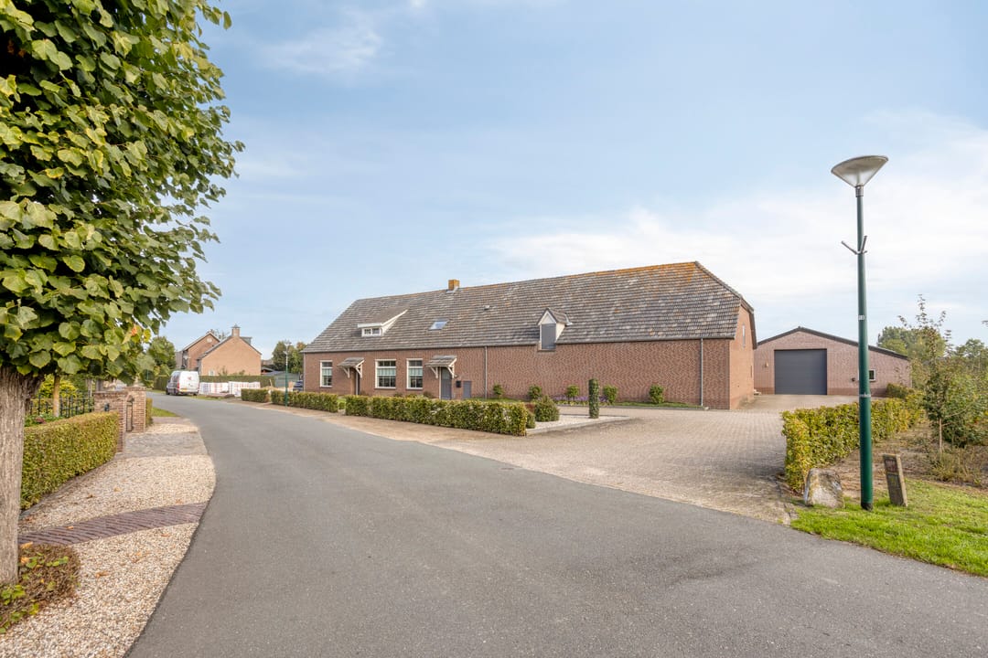 Photo 43 of Dorpstraat 41