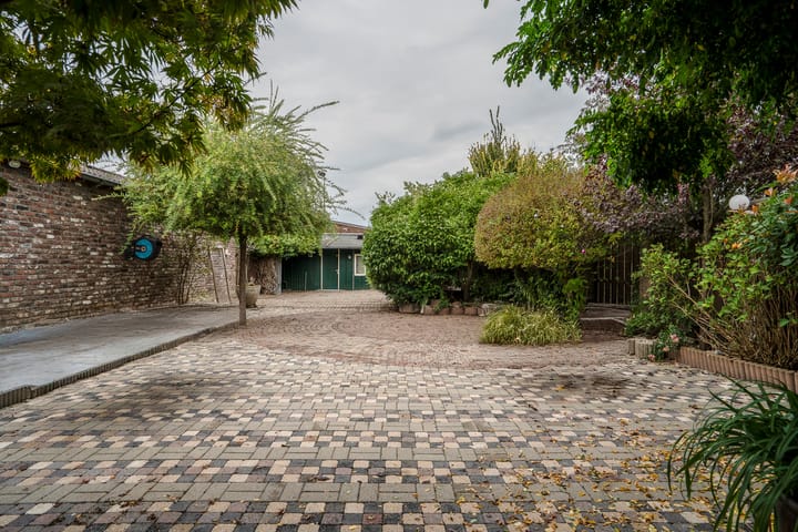 Foto 4 van Dorpstraat 64