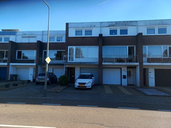 Tussenwoning te koop: St. Gregoriuslaan 20, Brunssum