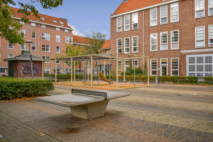 Appartement te huur: Pieter van der Doesstraat 28-2, Amsterdam