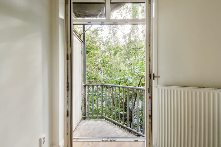 Appartement te huur: Pieter van der Doesstraat 28-2, Amsterdam