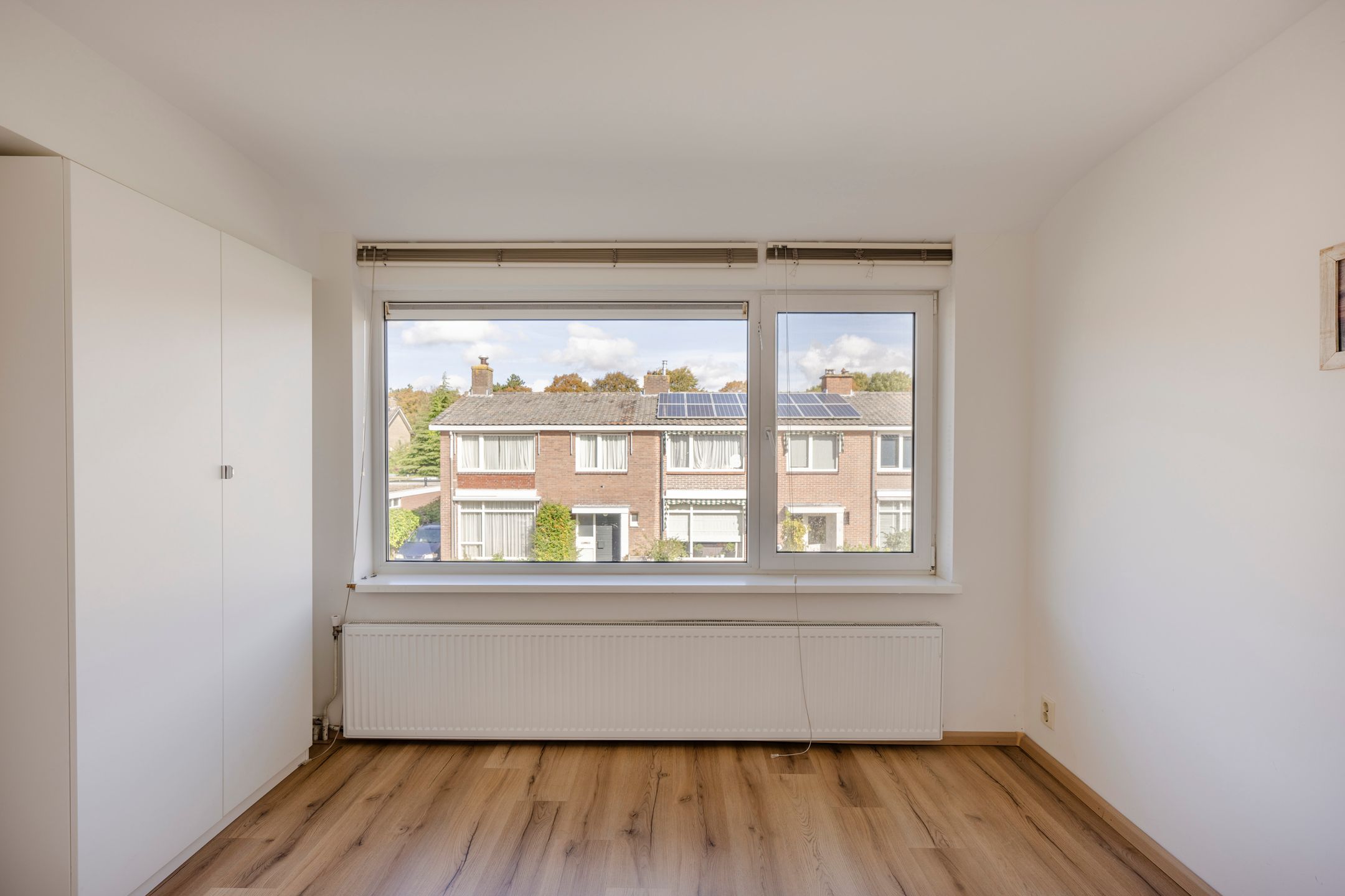 Photo 33 of Van der Marckstraat 7