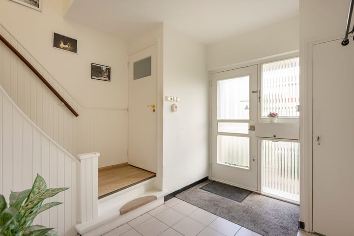 Tussenwoning te koop: Van der Marckstraat 7, Wassenaar