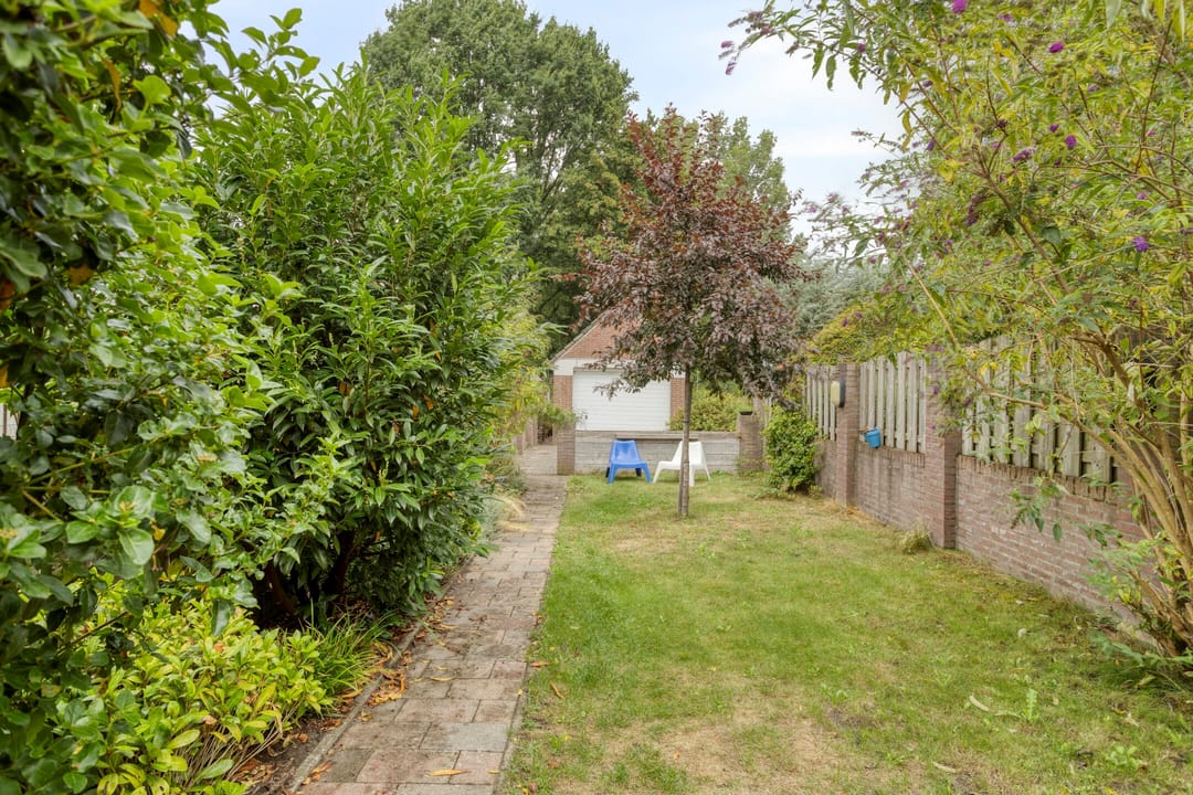 Photo 26 of Hoofdstraat 151