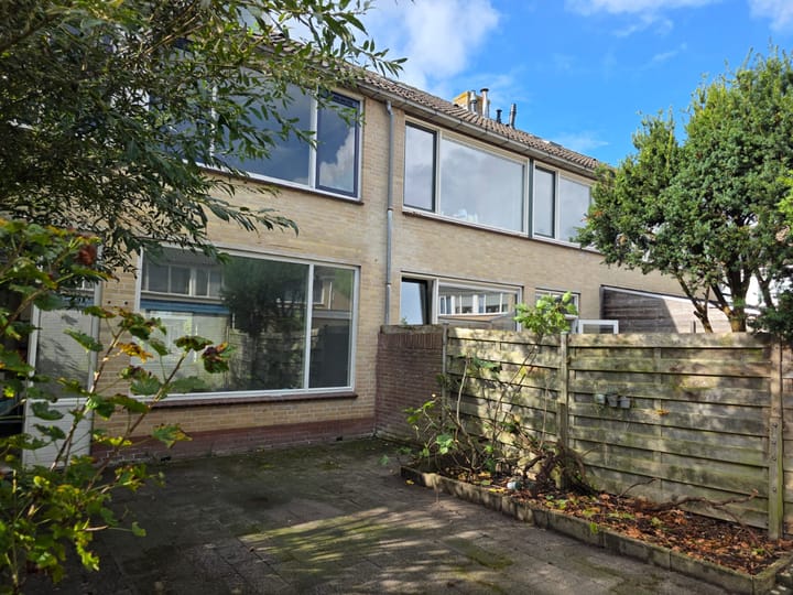 Tussenwoning te koop: Hertog Albrechtstraat 228, Grootebroek