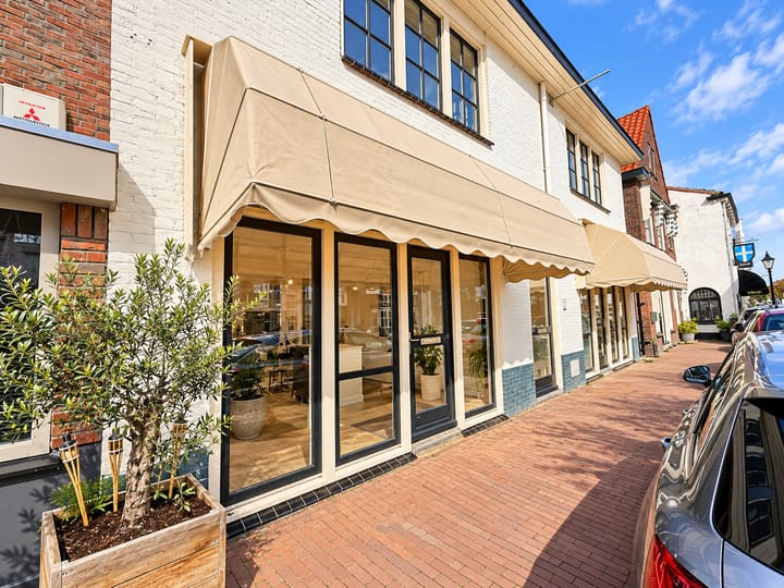 Dorpsstraat 84, Warmond