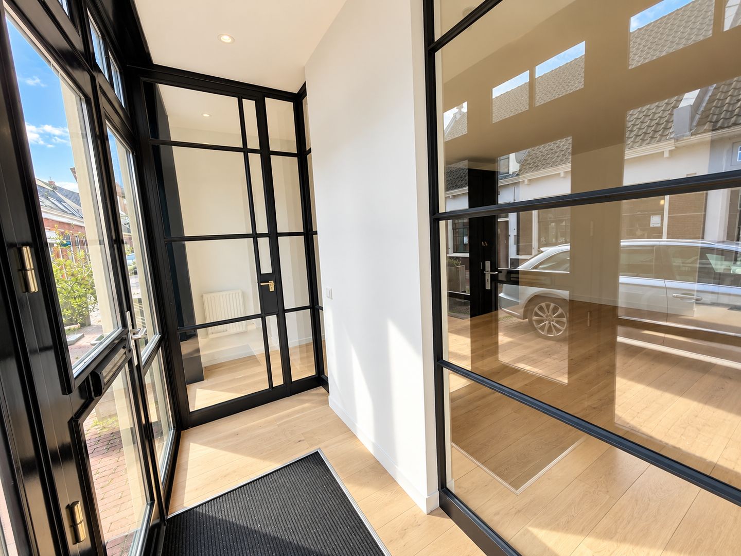 Bekijk foto 2 van Dorpsstraat 84