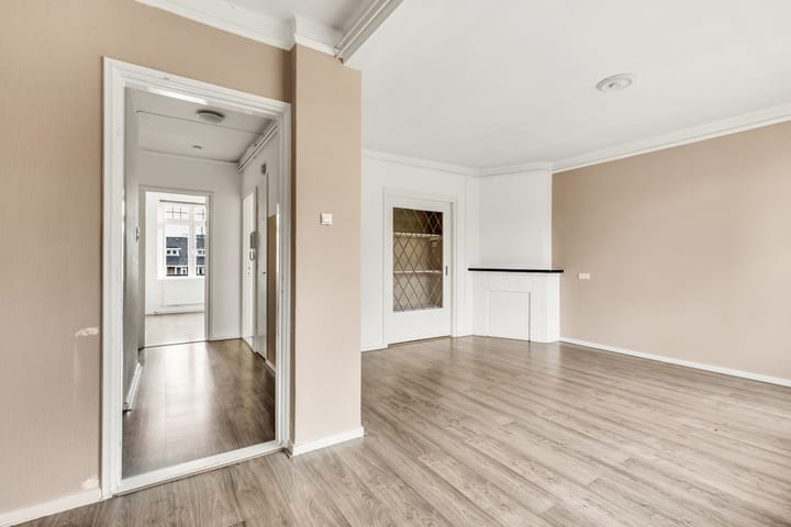 Appartement te koop: Burgemeester Andriessenstraat 30, Hilversum
