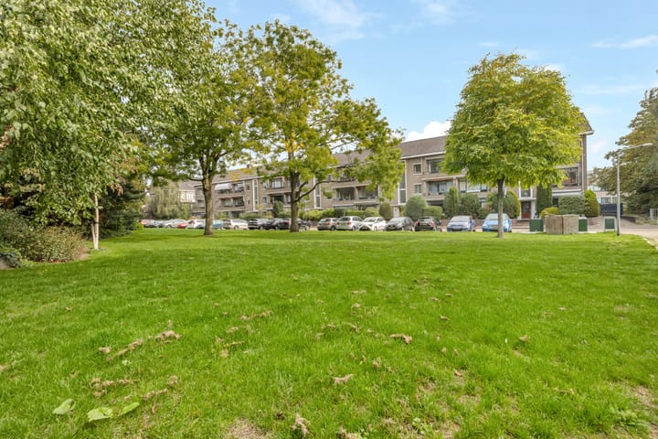 Appartement te koop: Burgemeester Andriessenstraat 30, Hilversum