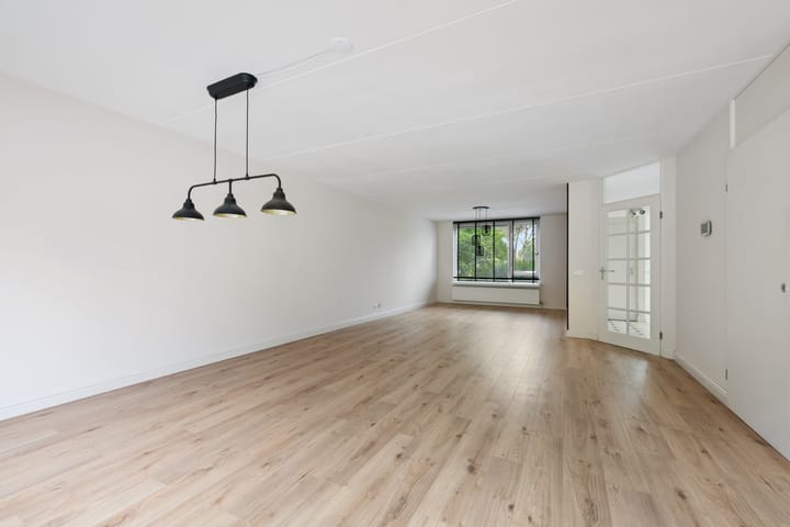 Foto 4 van Voorhout 27