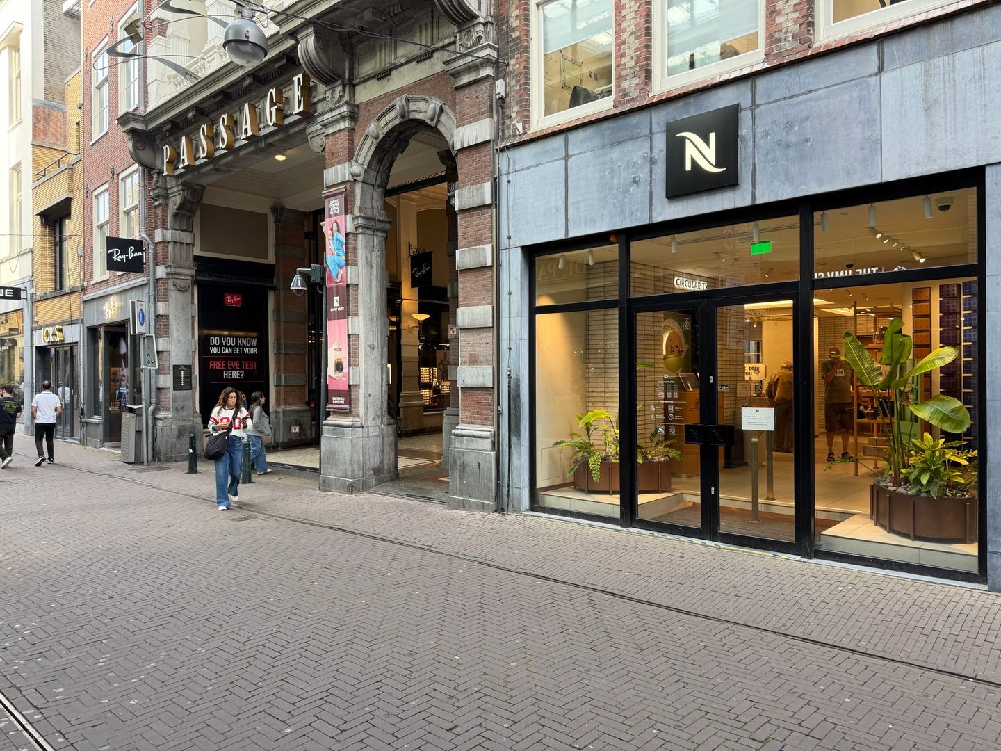 Bekijk foto 2 van Spuistraat 32