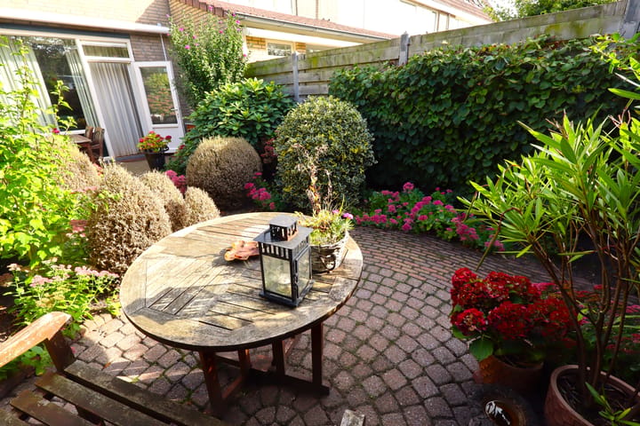 Tussenwoning te koop: Basielhof 14, Oosterhout (Nb)
