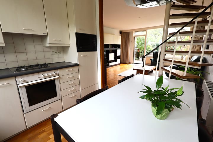 Tussenwoning te koop: Basielhof 14, Oosterhout (Nb)