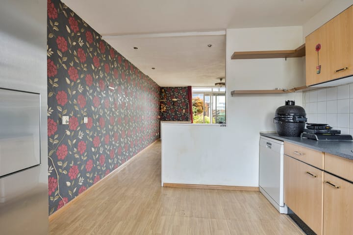 Tussenwoning te koop: Maria Rutgerslaan 43, Hoofddorp