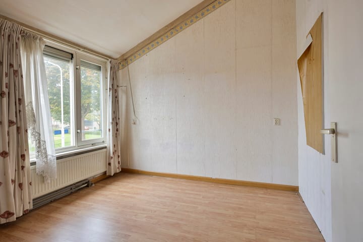 Tussenwoning te koop: Maria Rutgerslaan 43, Hoofddorp