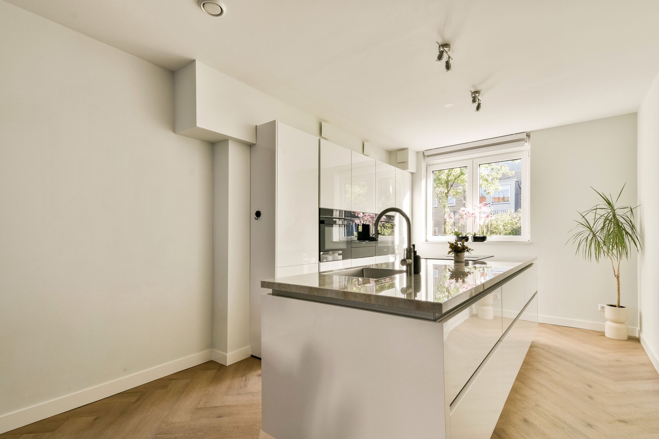 Photo 3 of Thea Beckmanstraat 9