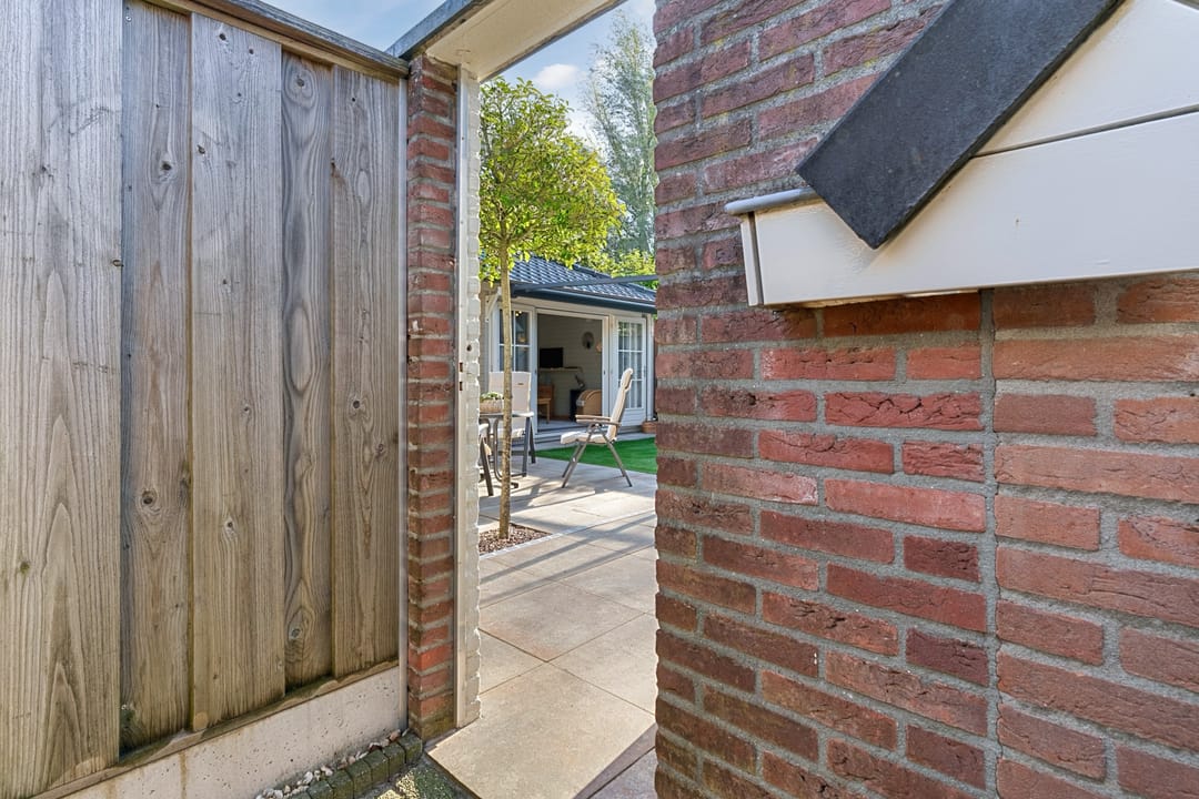 Photo 52 of Sleedoornstraat 84