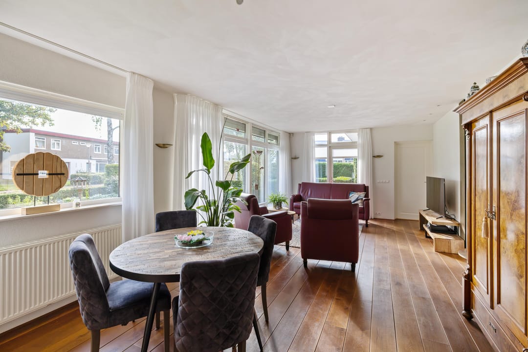 Photo 8 of Irenestraat 29