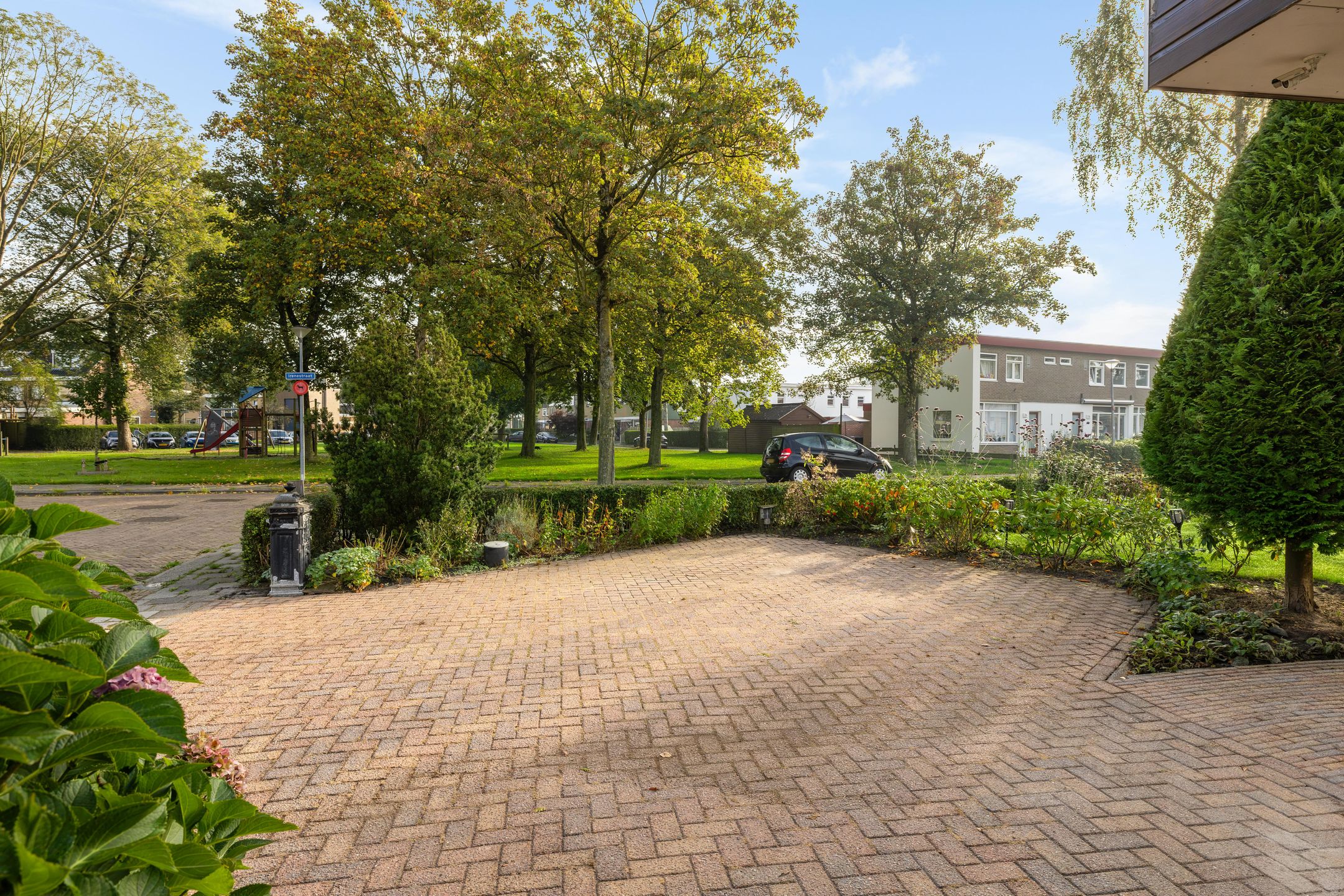 Photo 51 of Irenestraat 29