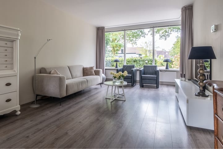 Hoekwoning te koop: Stinsenweg 140, Roden