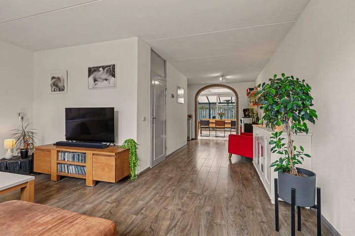 Tussenwoning te koop: Jofferspas 15, Oostrum