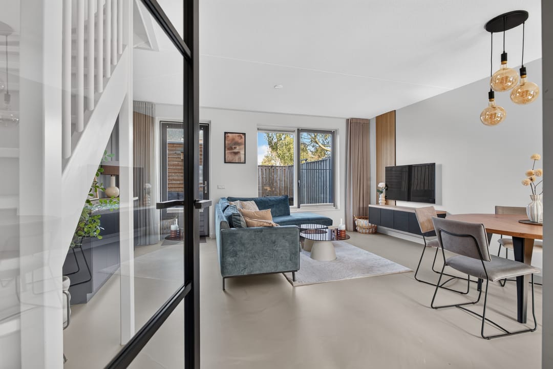 Photo 11 of Irenestraat 56