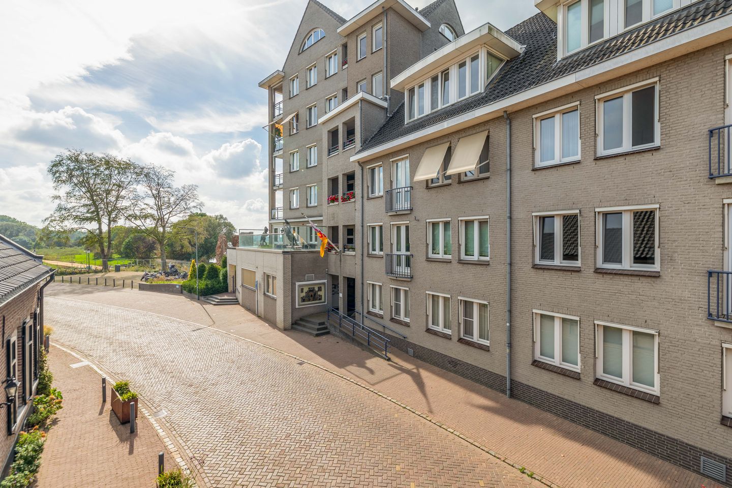 Photo 35 of Schans 14-C
