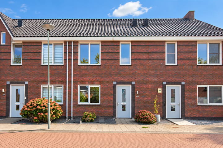 Tussenwoning te koop: Hannes Kempkensweg 48, Montfort
