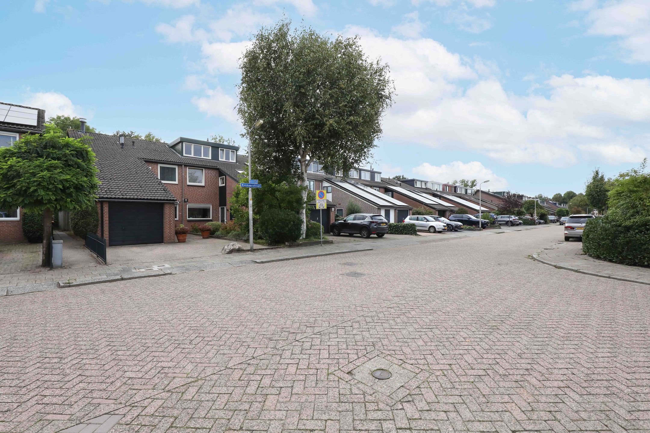Photo 27 of Ronhaarstraat 16