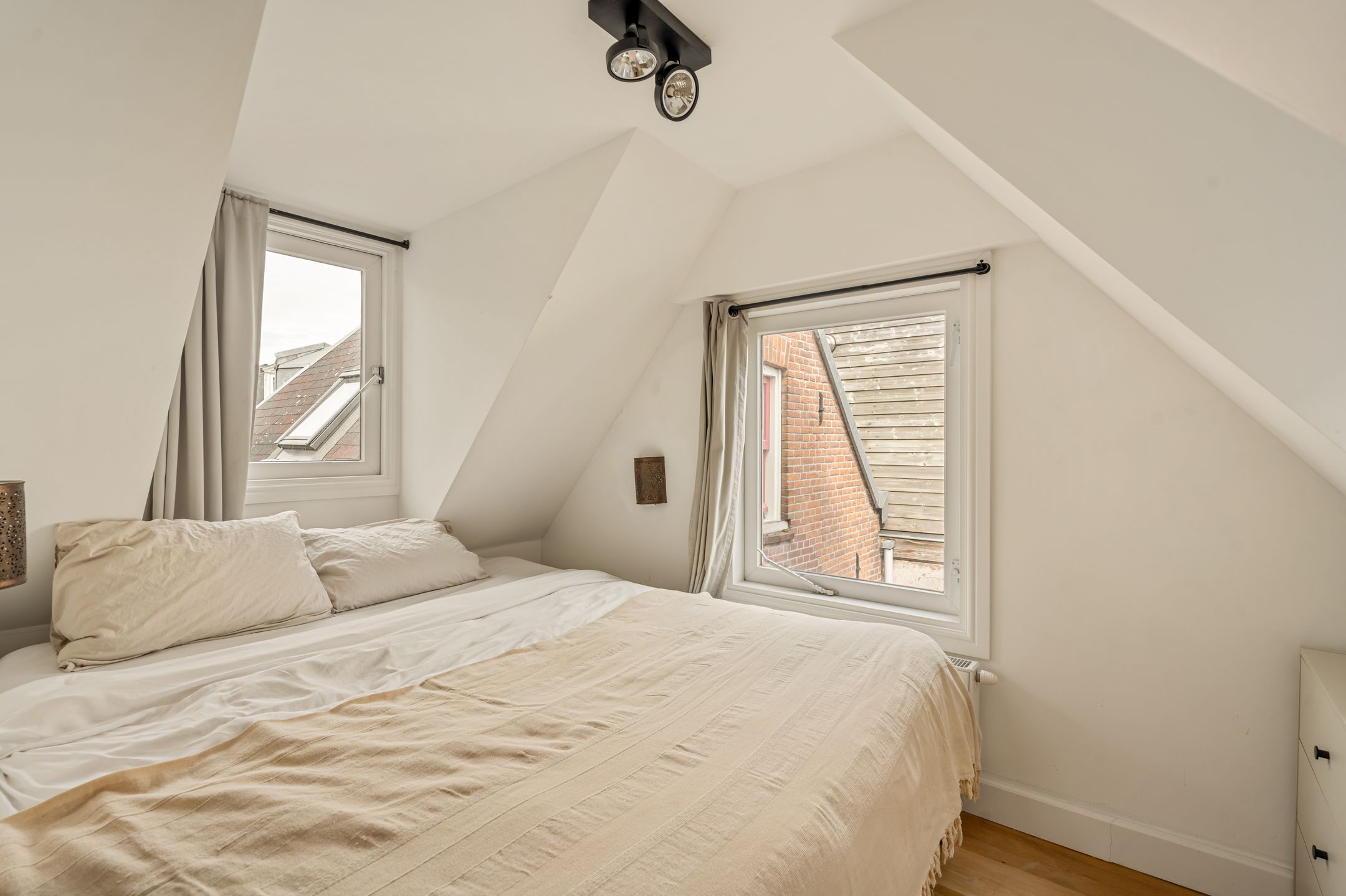 Photo 12 of Gerard Doustraat 9-3