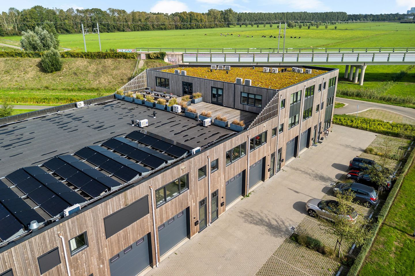 Bekijk foto 4 van Energiestraat 2-15