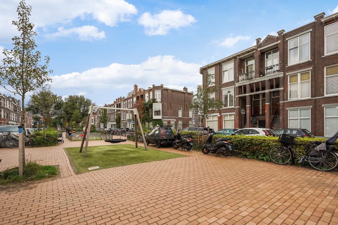 Foto 43 van Govert Bidloostraat 126