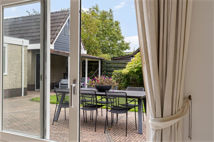 Vrijstaande woning te koop: Koweblomke 49, Damwâld