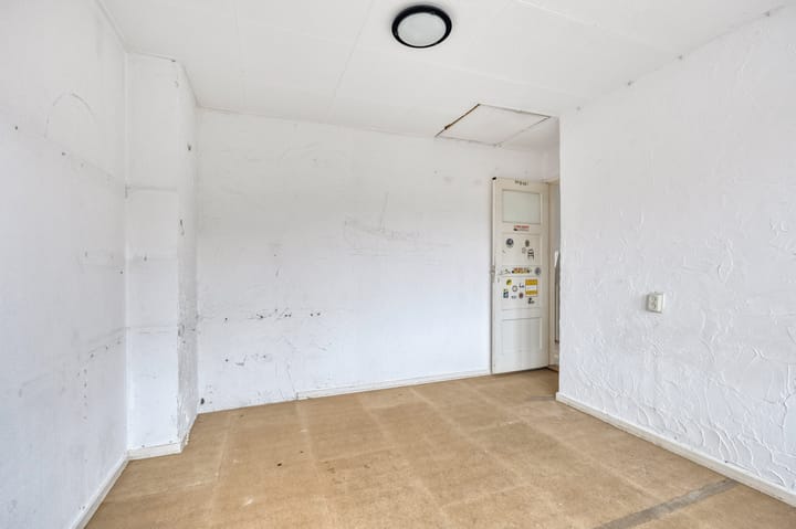 Tussenwoning te koop: Duinroosstraat 120, Den Helder