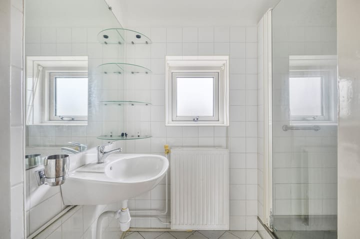 Tussenwoning te koop: Duinroosstraat 120, Den Helder