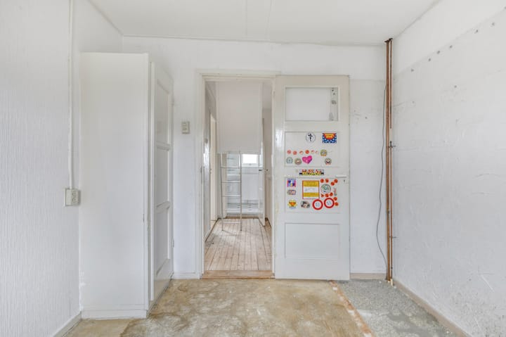 Tussenwoning te koop: Duinroosstraat 120, Den Helder
