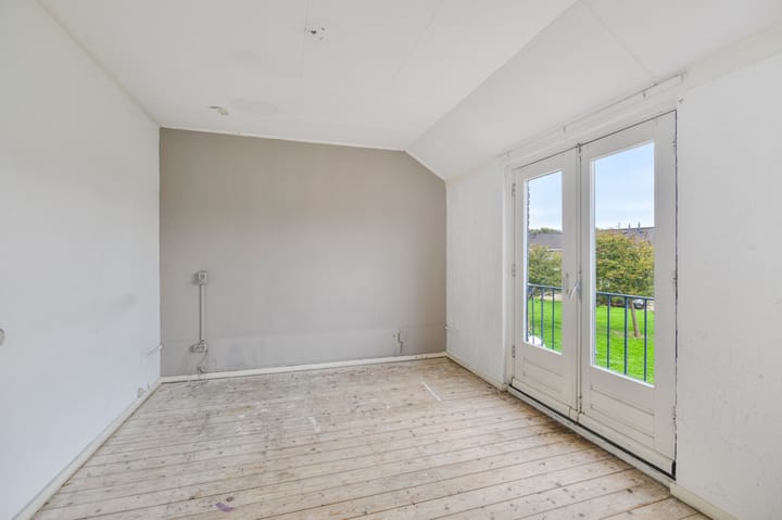 Tussenwoning te koop: Duinroosstraat 120, Den Helder