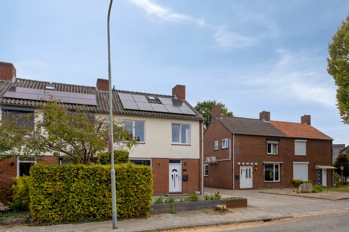 Twee-onder-één-kap te koop: Schoolstraat 26, Herten