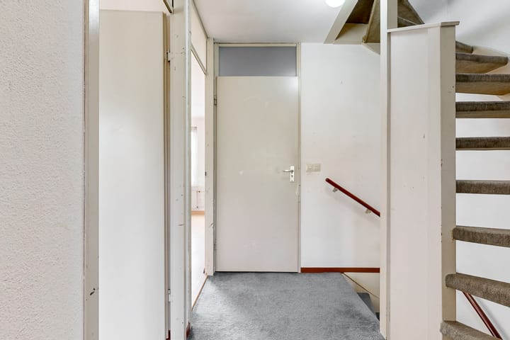 Hoekwoning te koop: Willem Alexanderstraat 18, Zoeterwoude