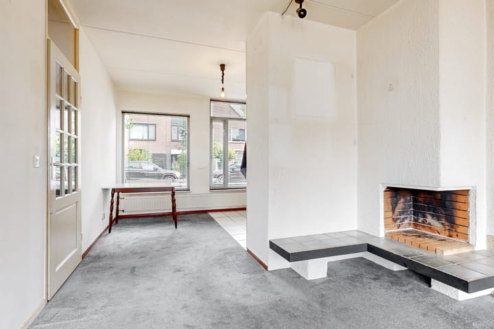 Hoekwoning te koop: Willem Alexanderstraat 18, Zoeterwoude