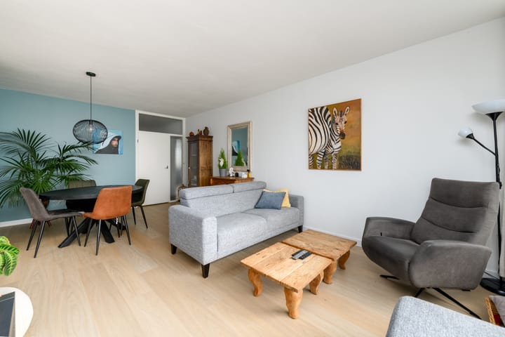 Appartement te koop: van Harinxmaplein 104, Leeuwarden