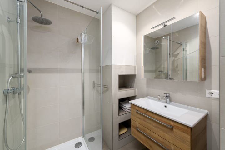 Appartement te koop: van Harinxmaplein 104, Leeuwarden
